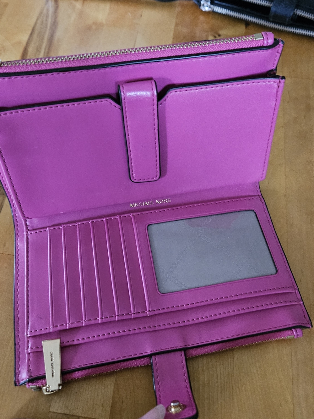 Michael Kors Hot Pink Embossed MK Zip Wallet - Picture 2 of 7